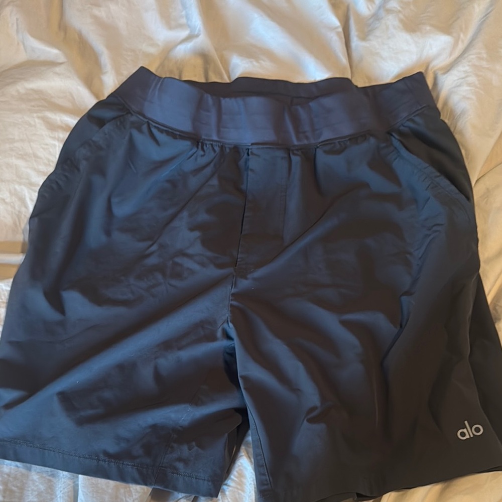 Alo Black Athletic Shorts size large